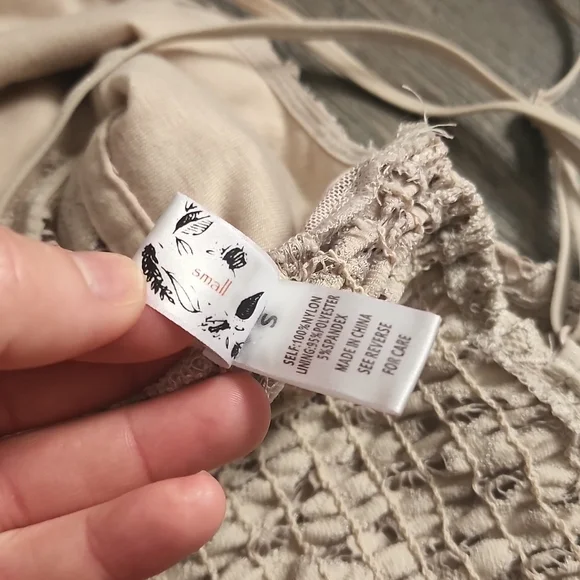 Beige strappy bralette - Picture 4 of 4